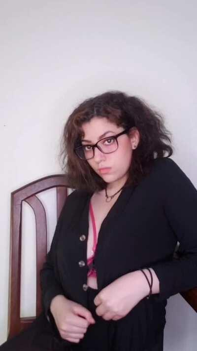 Be honest, how big did you think they were? ( her Free album In Comments )