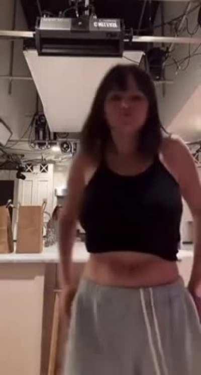 Selena showing us her big boobs