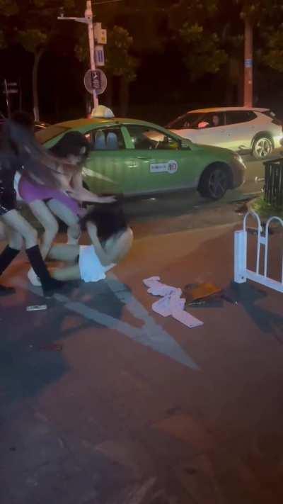 Asain Whores fighting over customer