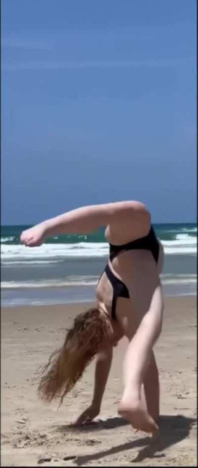 Joey King - IG Bikini Fun 1 of 2 - Slowed, Cropped, Looped, RIFE'd and AI'd