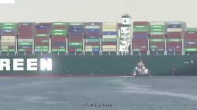 This is how Suez canal was cleared