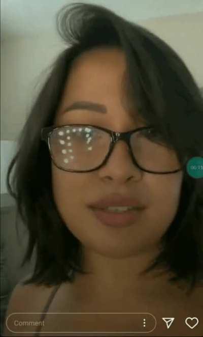 That live 👀 did she actually fuck Drake?