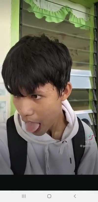 Blursed_go to the toilet