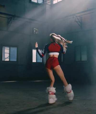 I won't mind if Lisa keeps getting thicker