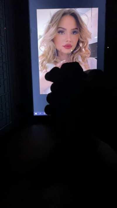 Took me a quick 5mins but she’s so hot