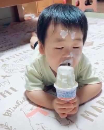 Im not falling asleep, that's how i eat it