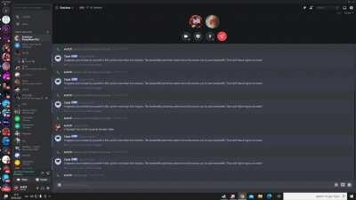 אני ומאור סנאקס מנהלים שיחה על כפות רגליים והגיינה