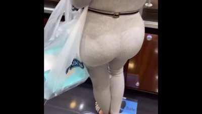 From CJ Instagram story. Look at that jiggle 🥵🔥