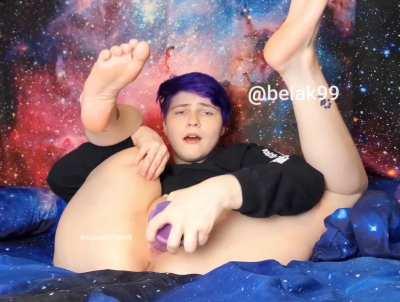 I'm so horny, could you help me get off? 🥺