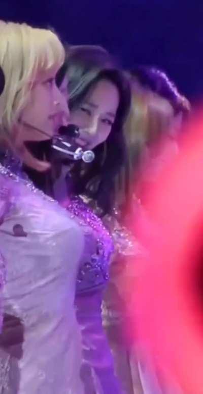 Showing off their assets 🍈🍈🔥