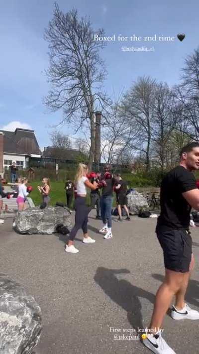 Leg Banding and Sparring with Spandex. 