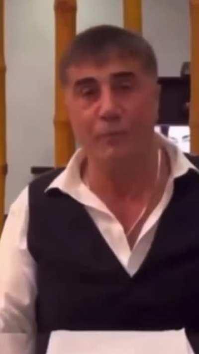 Panky valo açmıştır. Çet :