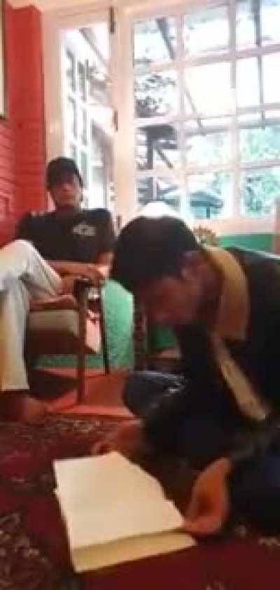 विजय शाहीले राजेश हमाललाई मुर्ख बनाउन सफल ।