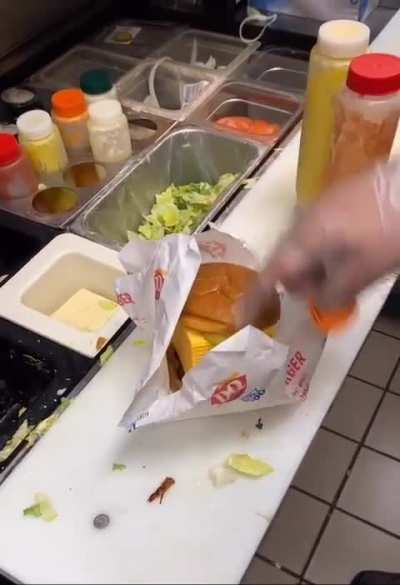 Did someone order a cheeseburger?