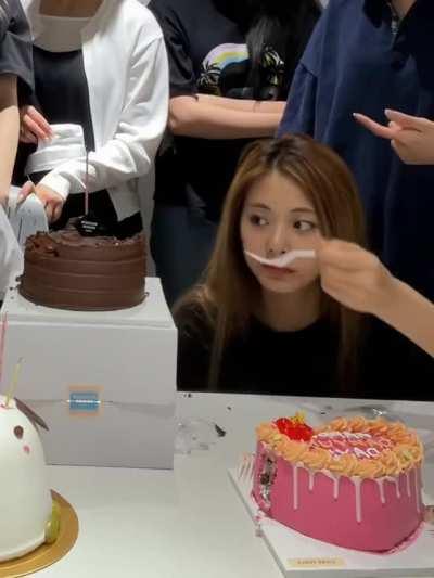 Just Tzuyu Enjoying the Cake