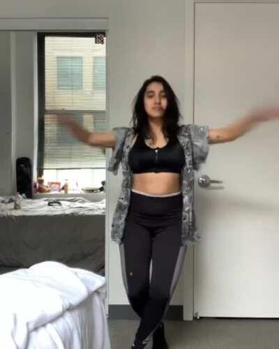 Learnt some waacking basics and decided to fool around :)