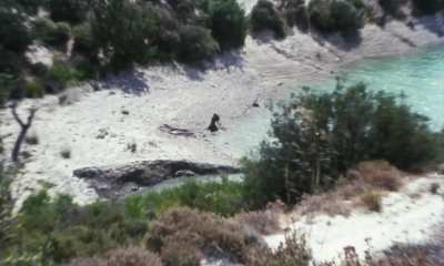 Laura Gemser - La belva dalla calda pelle (IT1982) (1/2) - waterfalls & lake