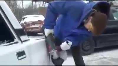 Cuidado com o jeito que vc estaciona, principalmente na russia