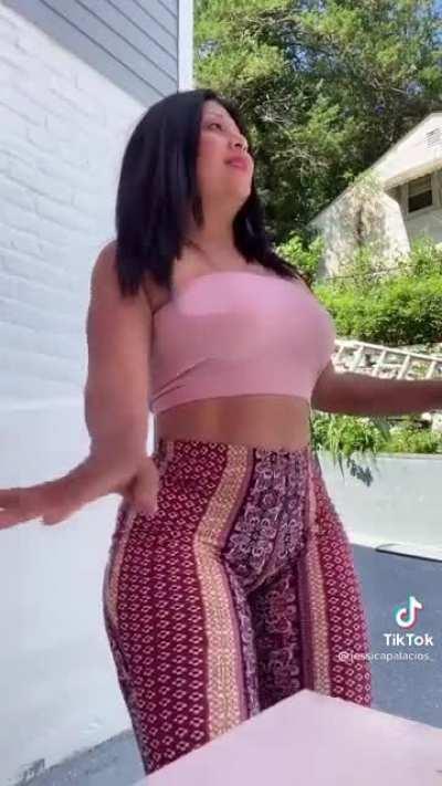 Soft & Jiggly No.202 (Soo Thick) 😍😳🍑