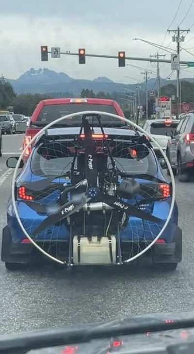 Anyone tell me what’s going on here ?