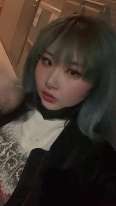 I just got verified‼️hello, I&rsquo;m riri from Japan 😀 guess my hobbies?