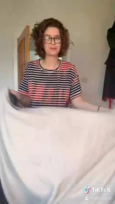 This is magic 😱 ( Her Free album in comments )