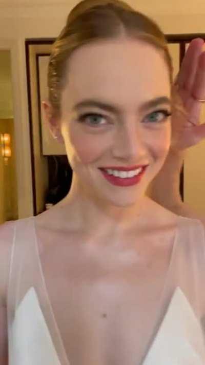 A cute laugh during the MET preparations