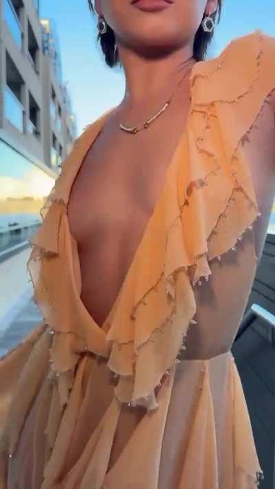 Lovely lil dress 🤗