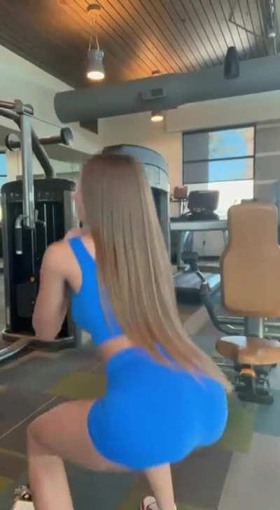 tiktoksweets: bumping my stamina up