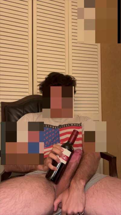 Wine bottle comparison (25)