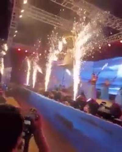 WCGW If I try to shine at my wedding!!