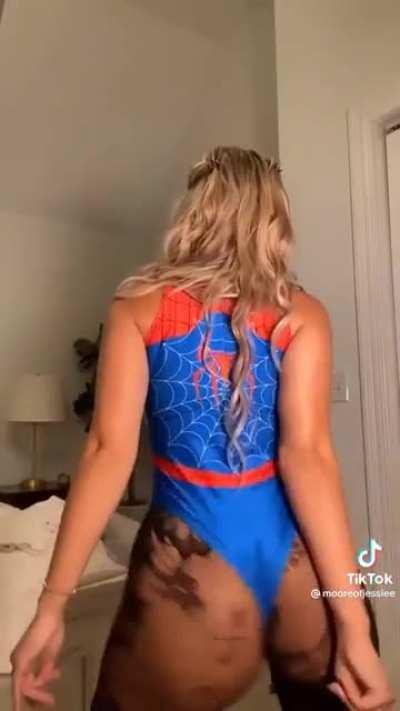 Spider-Woman Twerking