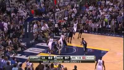 [Highlight] Zach Randolph has a absolutely insane 4th quarter to close out the 1 seed Spurs in game 6