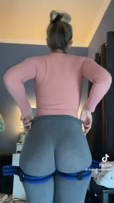 Soft and jiggly 2 (So Jiggly) 👅🤤