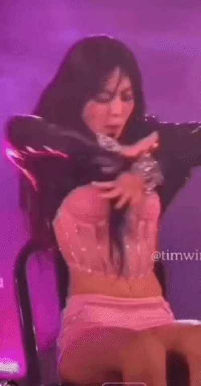 Still one of my favorite clips. Had me rock hard 🥵🥵