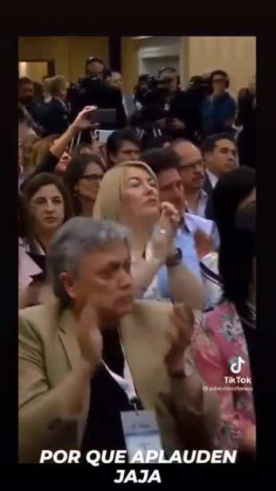 No es la primera de bigotedenube