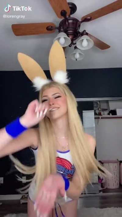 Lola bunny