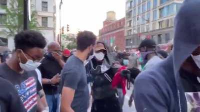 “TAKE HIS ASS!” : Peaceful protesters in D.C. restrain a rioter causing damage & hand him over to the police