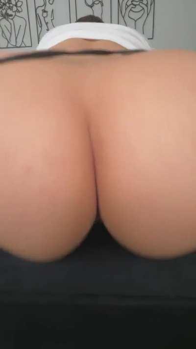 Would you go to pound town with me? 👅