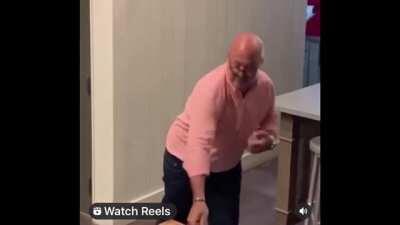 TV Chef Andrew Zimmern tries the bottlecap challenge