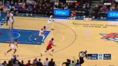 [Highlight] Mitchell Robinson just takes the ball away from Jabari Smith Jr.