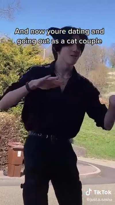 Someone's in heat 😻💦