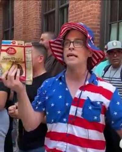 I made “cake” for the Pro-Lifers blocking Planned Parenthood.