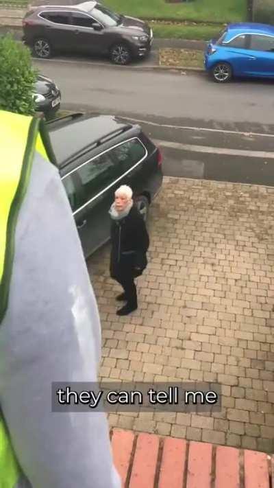 Crazy UK Karen hates builders