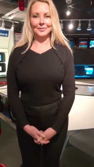 carol counting you down to cum to her