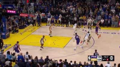 [Highlight] Devin Booker and Jusuf Nurkic with picture perfect late game execution. Booker attracts the double, Nurkic helps him with a high screen, Booker finds the rolling big man with a perfect bullet pass and Nurkic secures the win