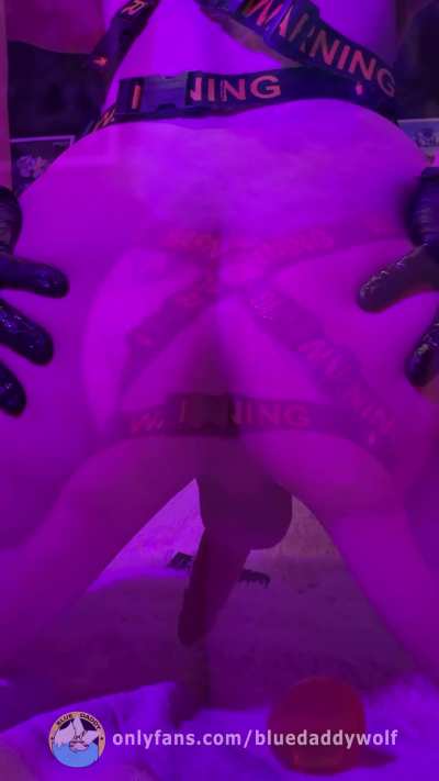 Happy Easters everybody! Help me hide those eggs??