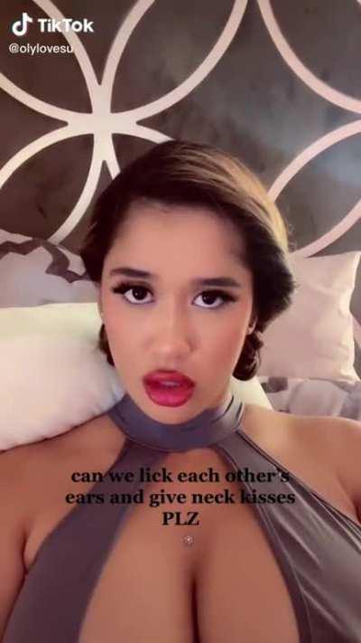 Anybody got her new stuff? If so dm me