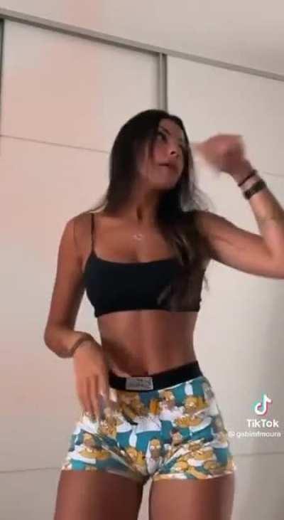 let’s talk about that fat juicy ass of hers