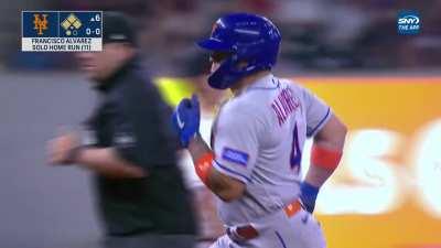 [Highlight] Francisco Alvarez continues to dominate with a deep shot to center field for his second home run of the game